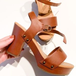 Alter’d State Sandles / heels. NEVER WORN.